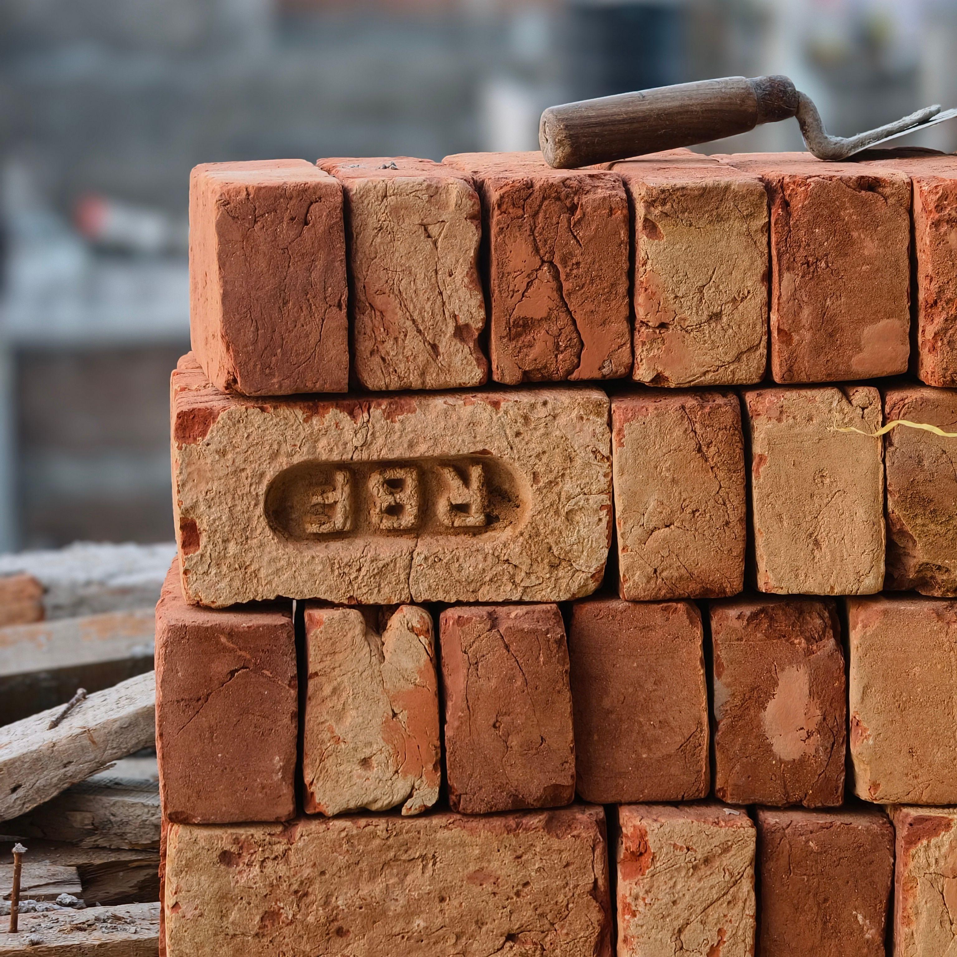 Bricks / Masonry Units